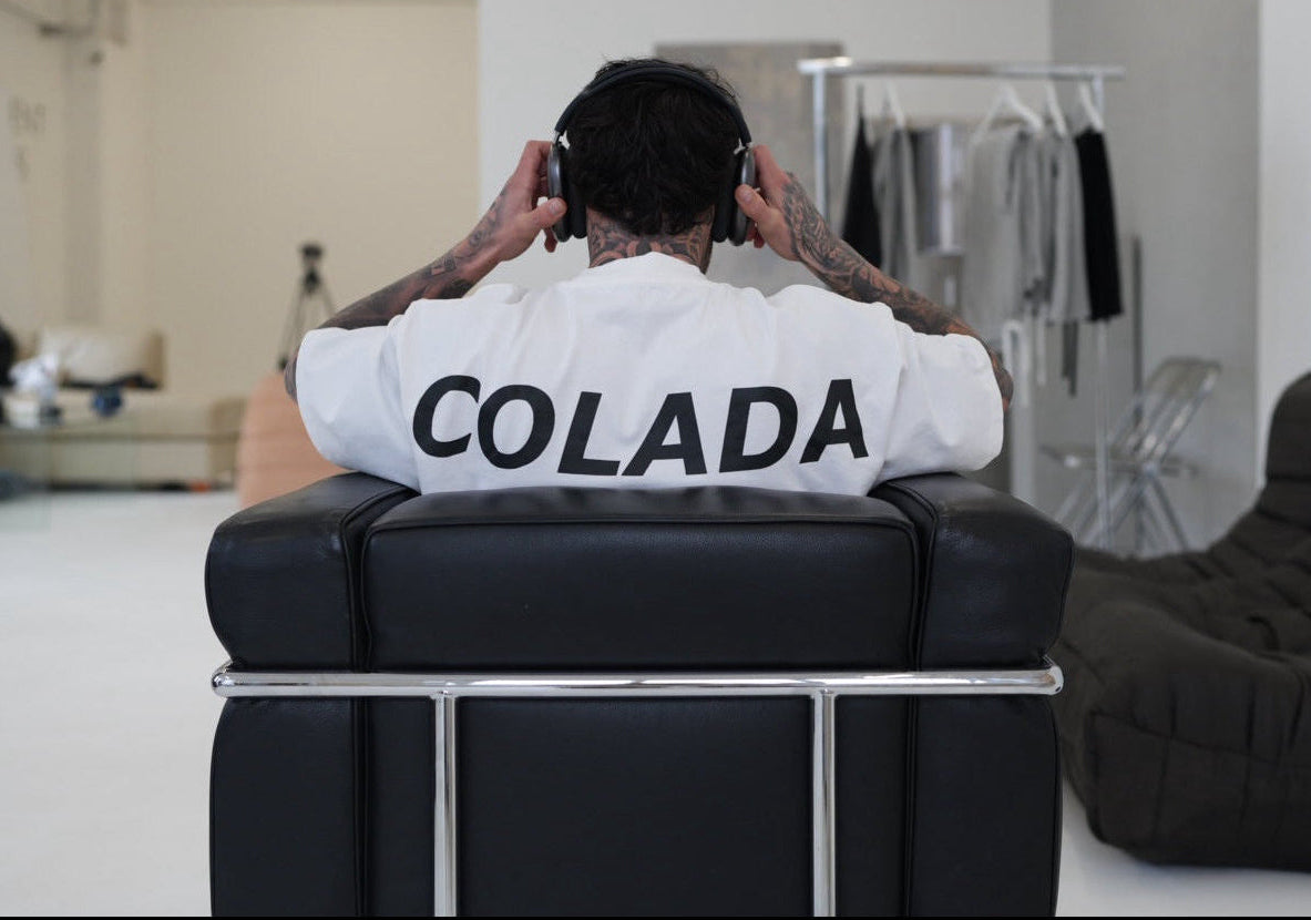 Signature T-shirt (Glacier white)